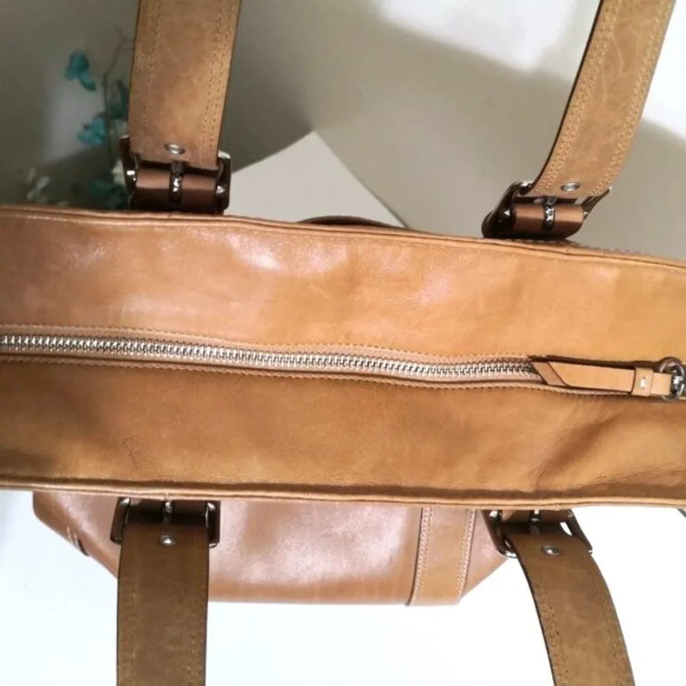 Like‎ New Vintage Coach Hampton Leather Bag